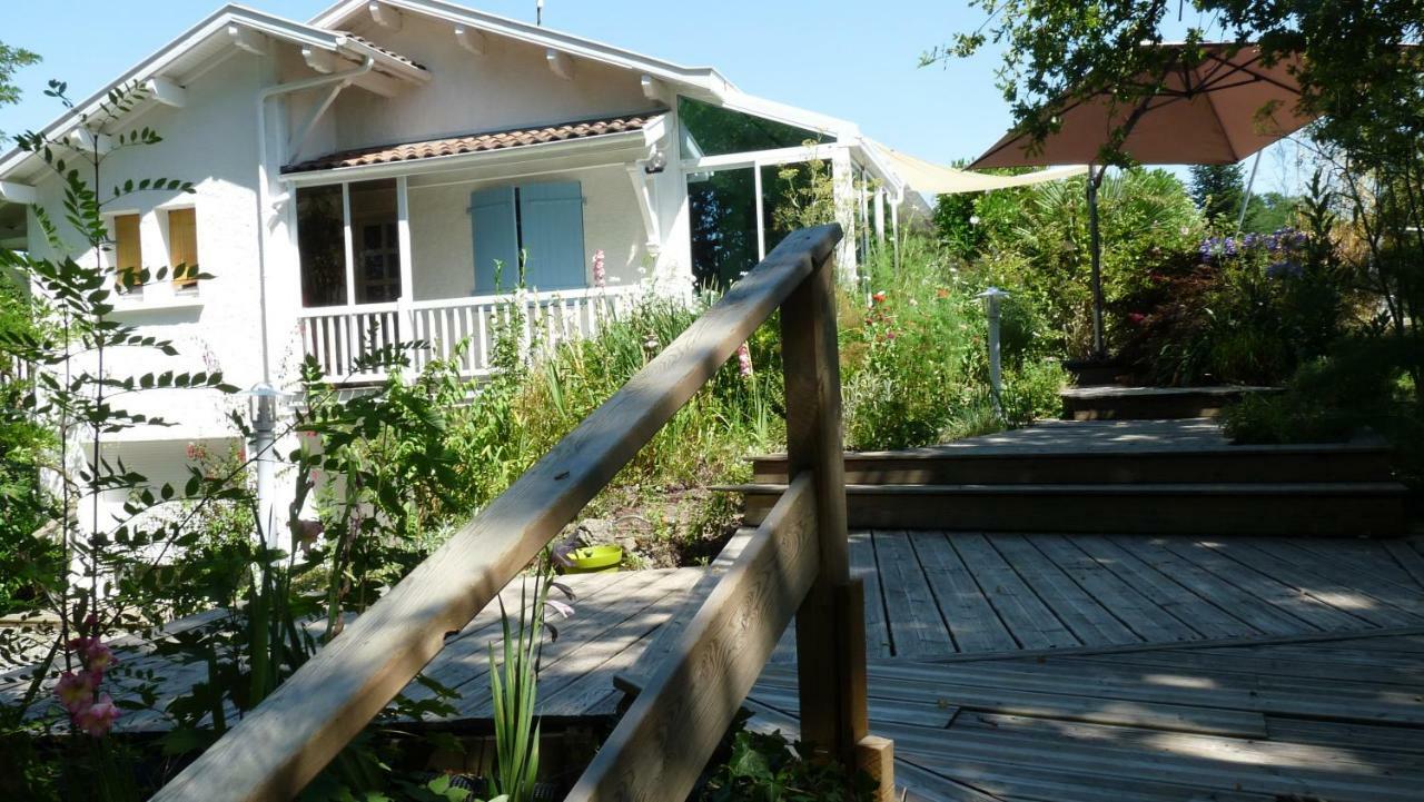 Les Taouleres Bed & Breakfast Hastingues Bagian luar foto
